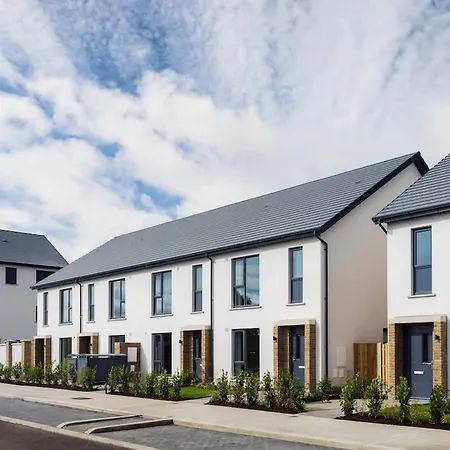 Mills Perfect Location *